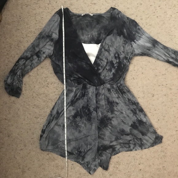 Tie dye romper - Picture 7 of 7
